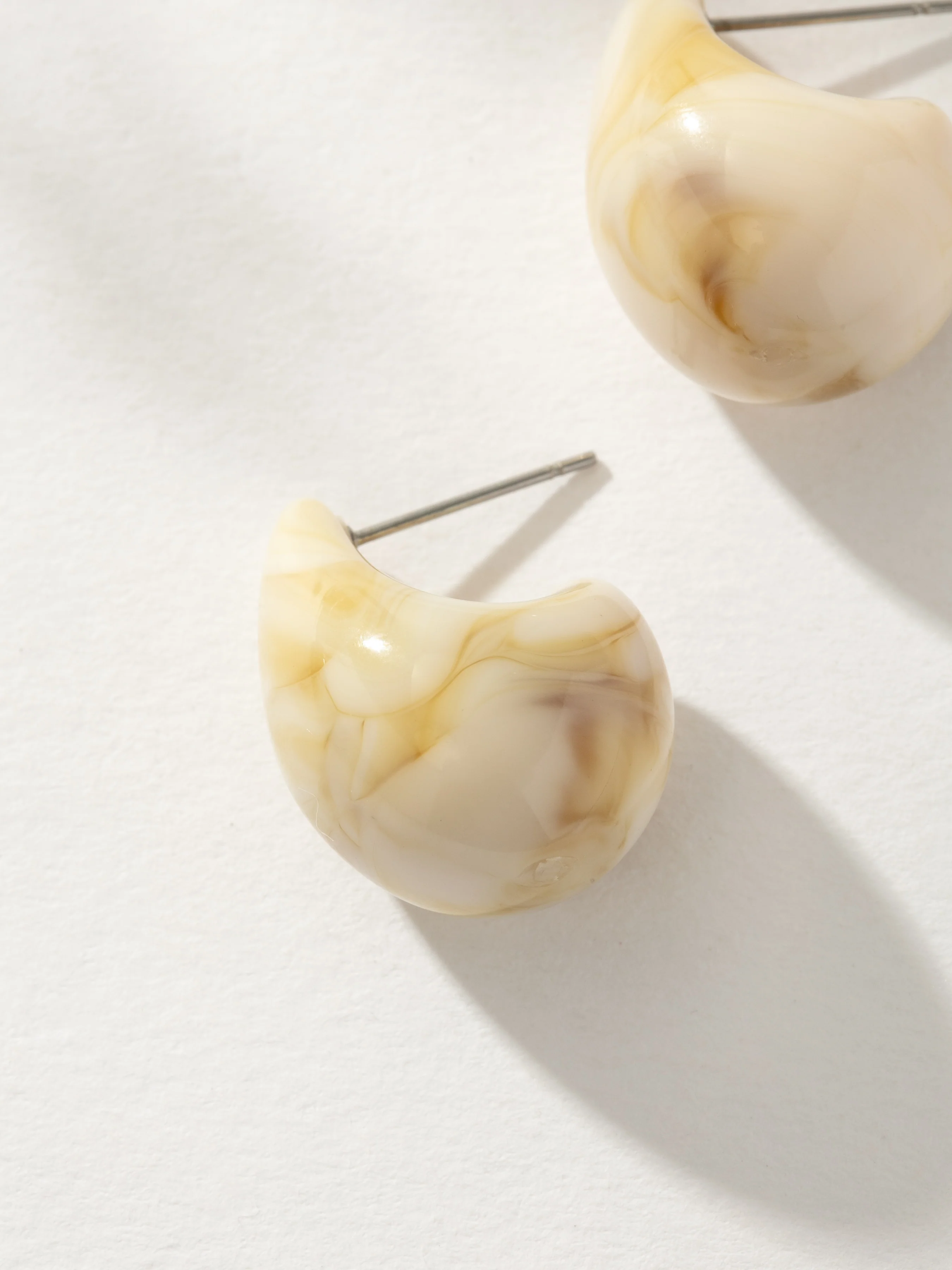 Beachy Teardrop Stud Earrings - Image 4